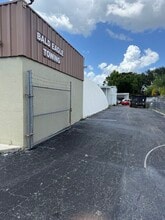 3935 Enterprise Ave, Naples, FL for lease Building Photo- Image 2 of 10