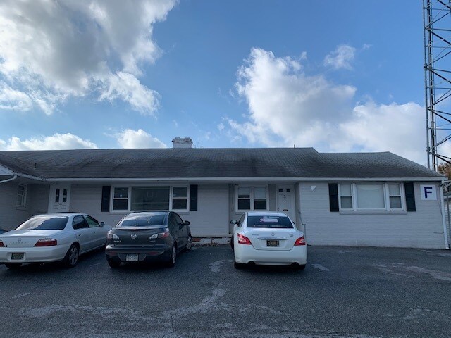 35 Salem Church Rd, Newark, DE à louer - Photo du bâtiment - Image 2 de 7