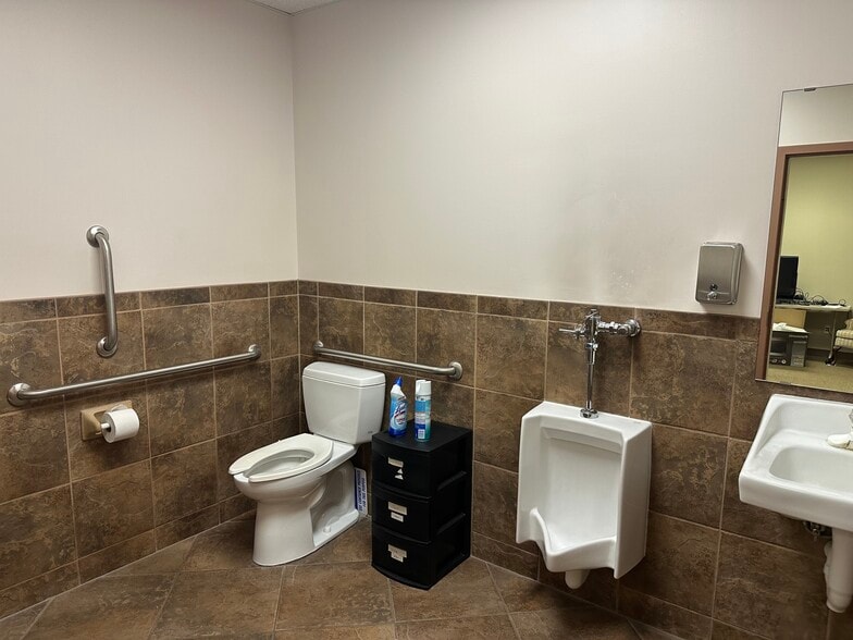 307 12th Ave S, Buffalo, MN à louer - Photo intérieure - Image 2 de 7