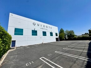 13927 Saticoy St, Panorama City, CA for lease Interior Photo- Image 2 of 7