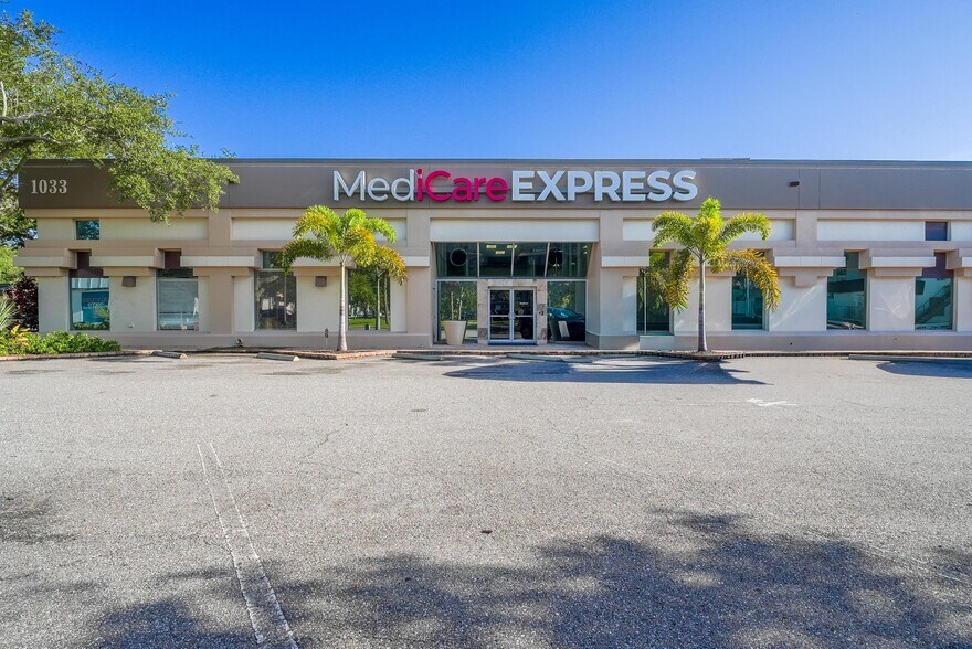 1033 Dr M L King St N, Saint Petersburg, FL à vendre - Photo du bâtiment - Image 1 de 49