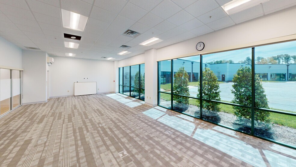 4025 Stirrup Creek Dr, Durham, NC à louer - Photo intérieure - Image 3 de 13