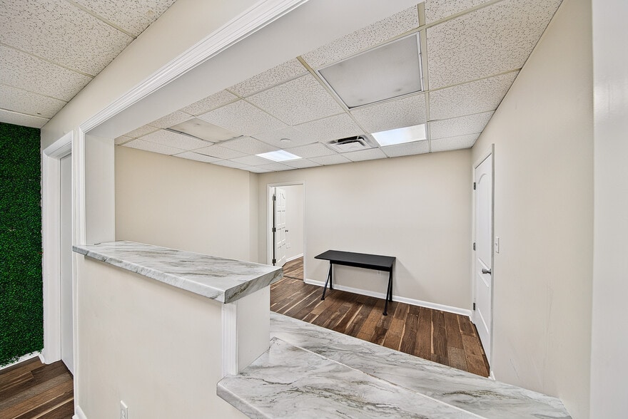 3015 N Ocean Blvd, Fort Lauderdale, FL for sale - Interior Photo - Image 3 of 13