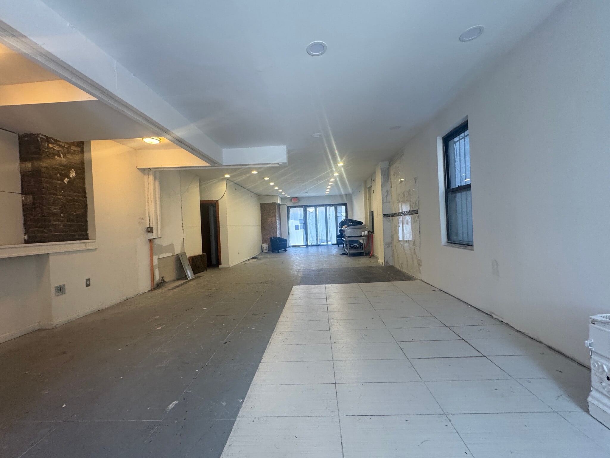 25-89 Steinway St, Astoria, NY for lease Building Photo- Image 1 of 8