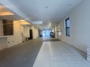 25-89 Steinway St, Astoria, NY for lease Interior Photo- Image 1 of 5