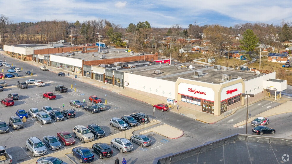 11910-11951 Reisterstown Rd, Reisterstown, MD for lease - Primary Photo - Image 1 of 9