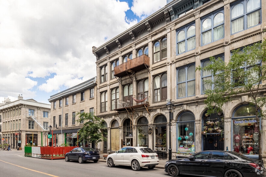 350 Rue Notre-Dame E, Montréal, QC for sale - Primary Photo - Image 1 of 3