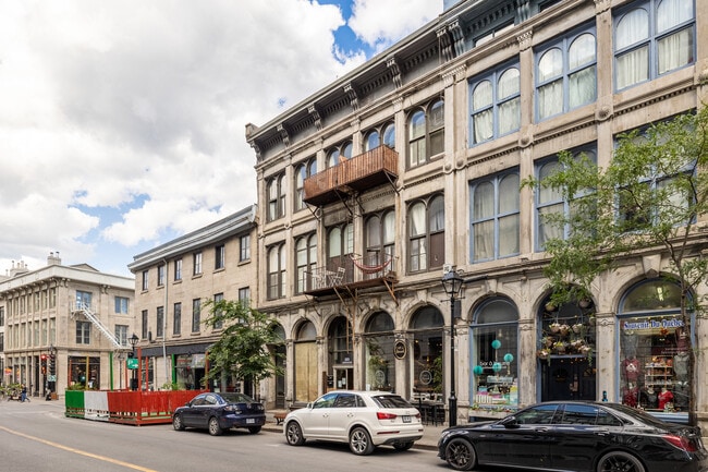 More details for 350 Rue Notre-Dame E, Montréal, QC - Retail for Sale