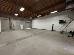 2425 W 12th St, Tempe, AZ for lease Interior Photo- Image 2 of 10