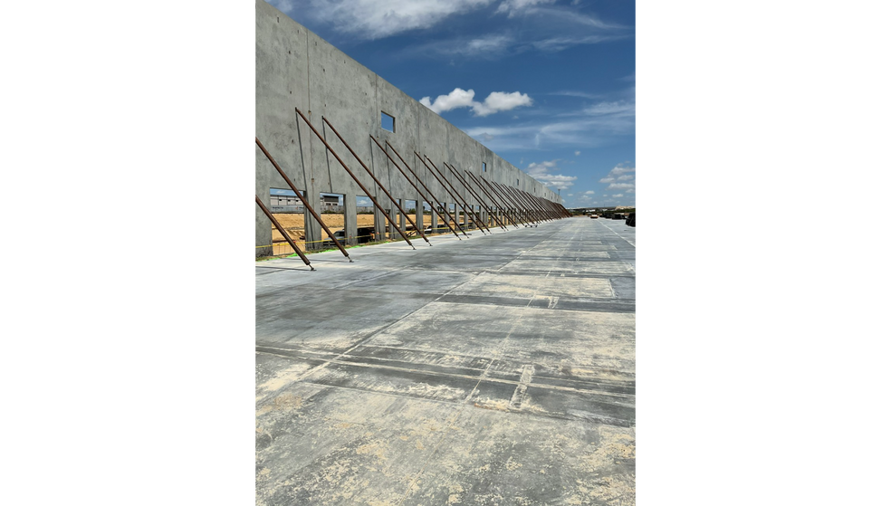 1408 Carriers Dr., Laredo, TX à louer - Photo du bâtiment - Image 2 de 3