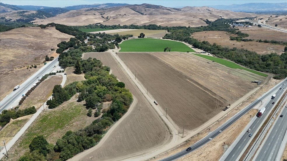 10 Chittenden Rd, San Juan Bautista, CA for sale - Building Photo - Image 1 of 31