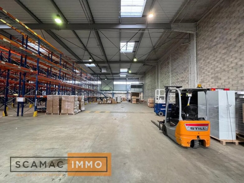 Industrial in LIEUSAINT for lease - Interior Photo - Image 1 of 5