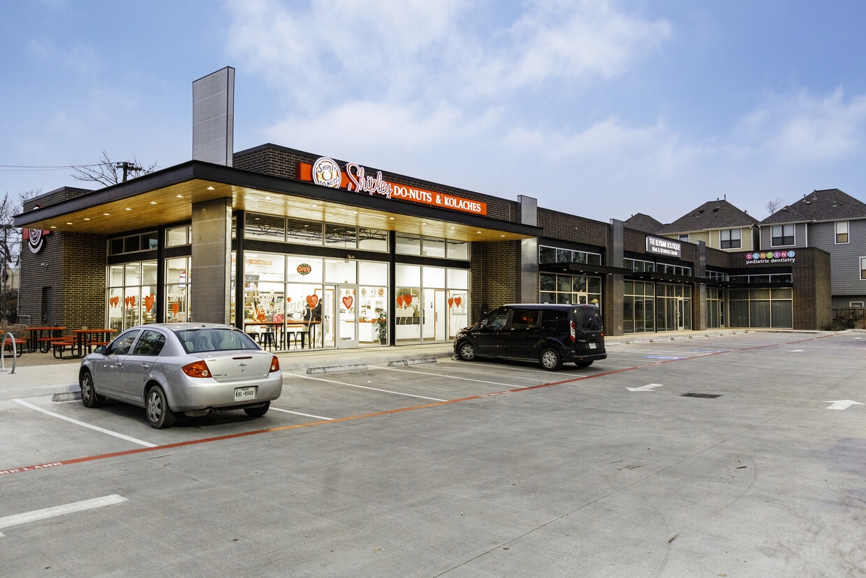 2723 Yale St, Houston, TX for lease Building Photo- Image 1 of 12