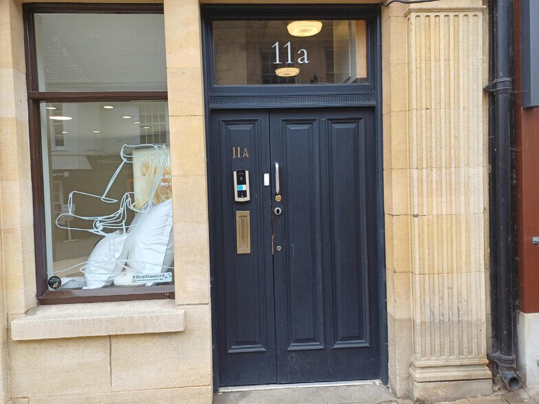 11-11A Ironmonger St, Stamford à louer - Photo du bâtiment - Image 3 de 3