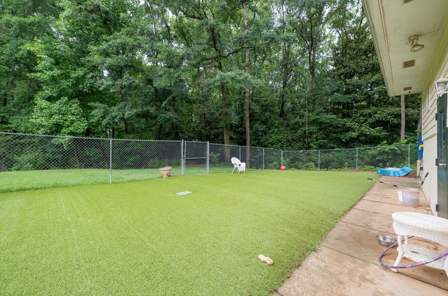 22 Jefferson Pl, Newnan, GA à vendre - Photo du bâtiment - Image 3 de 17