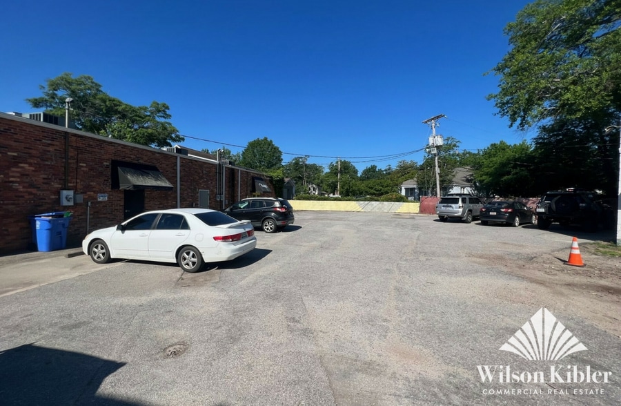 3211 Devine St, Columbia, SC à louer - Photo du bâtiment - Image 2 de 5