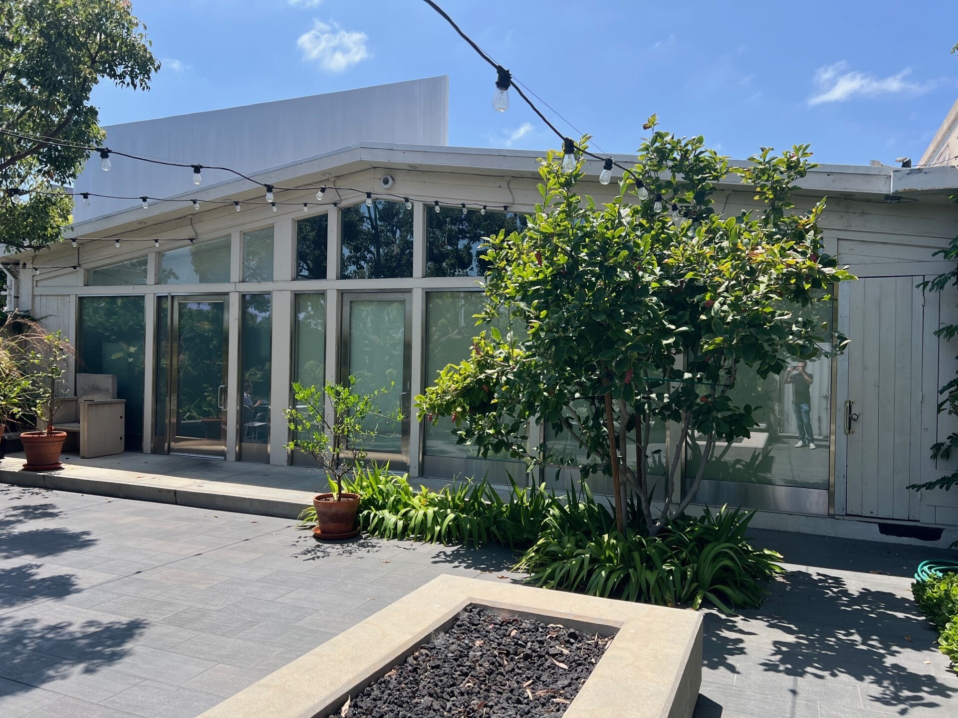 8758-8764 Venice Blvd, Los Angeles, CA à louer Photo du bâtiment- Image 1 de 4