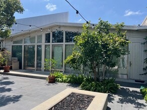 8758-8764 Venice Blvd, Los Angeles, CA à louer Photo du bâtiment- Image 1 de 4