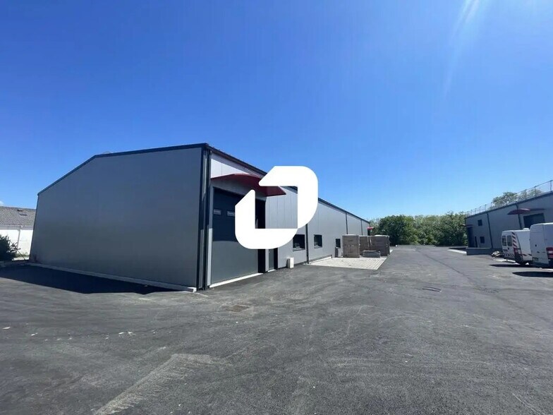 31 Rue Chotard, Le Loroux-Bottereau for lease - Building Photo - Image 3 of 3