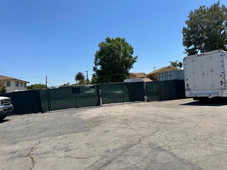 2117 N Orange Olive Rd, Orange, CA for sale - Building Photo - Image 2 of 3