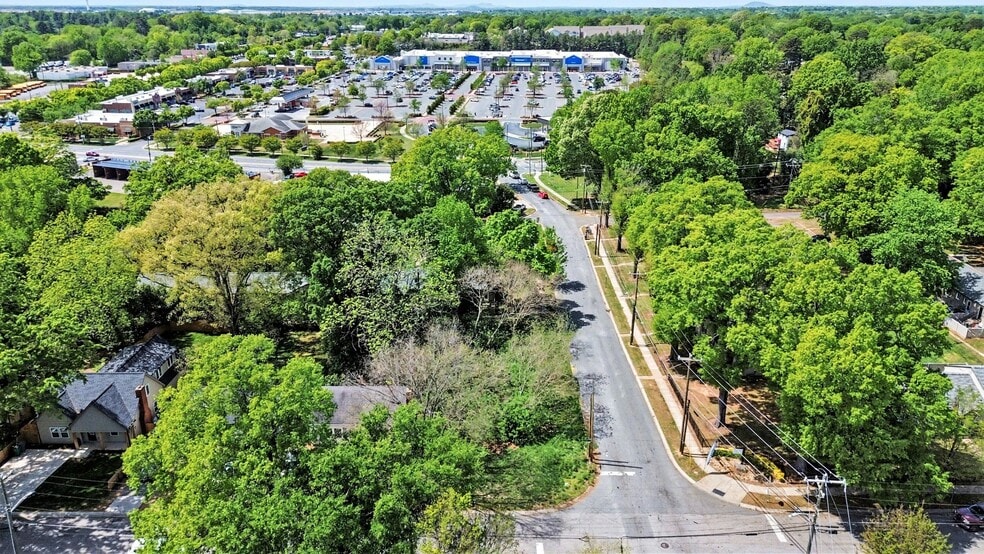 Weyland Ave, Charlotte, NC à vendre - Photo du bâtiment - Image 2 de 19