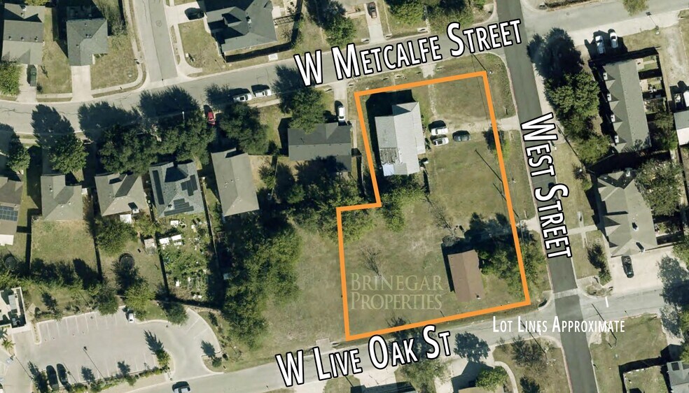 401 West St & 403 W Meltcalfe St, Hutto, TX à vendre - Photo du bâtiment - Image 1 de 2