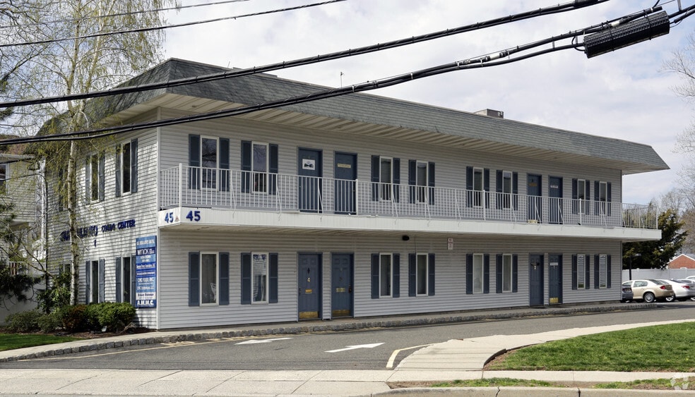 45 Brant Ave, Clark, NJ for lease - Primary Photo - Image 2 of 8