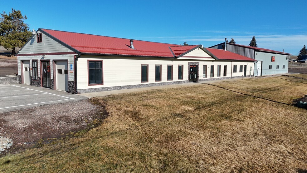 2765 US Highway 2 W, Kalispell, MT à vendre - Photo du bâtiment - Image 3 de 58