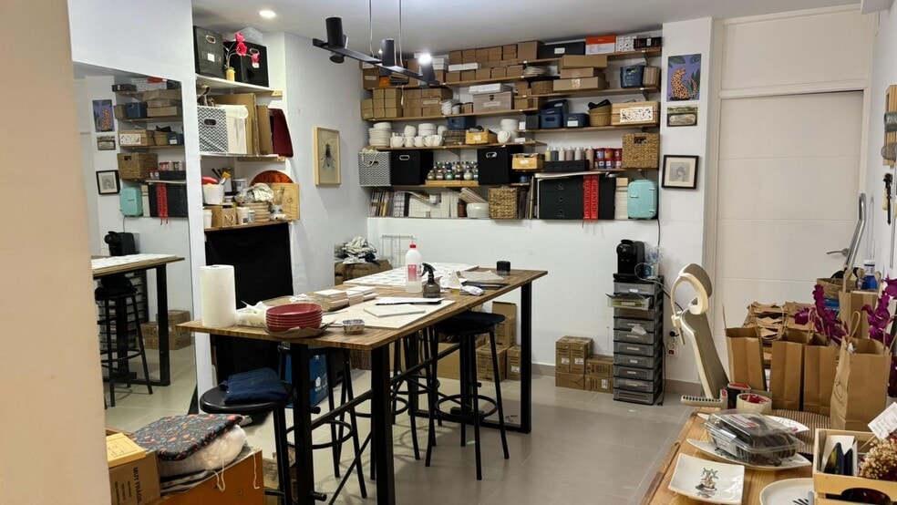 Retail in Cáceres, Cáceres for lease - Interior Photo - Image 2 of 5