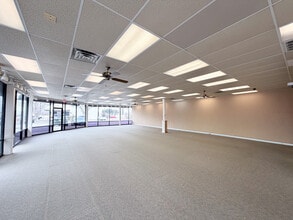 1305 SW Loop 410, San Antonio, TX à louer Photo intérieure- Image 2 de 5