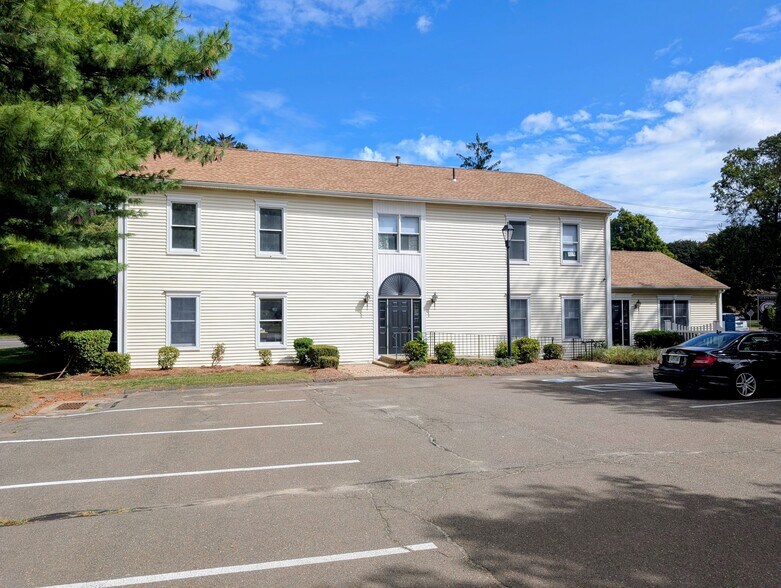 3190 Whitney Ave, Hamden, CT à louer - Photo du bâtiment - Image 1 de 1