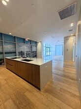 6879-6899 Collins Ave, Miami Beach, Miami Beach, FL for lease Interior Photo- Image 1 of 5