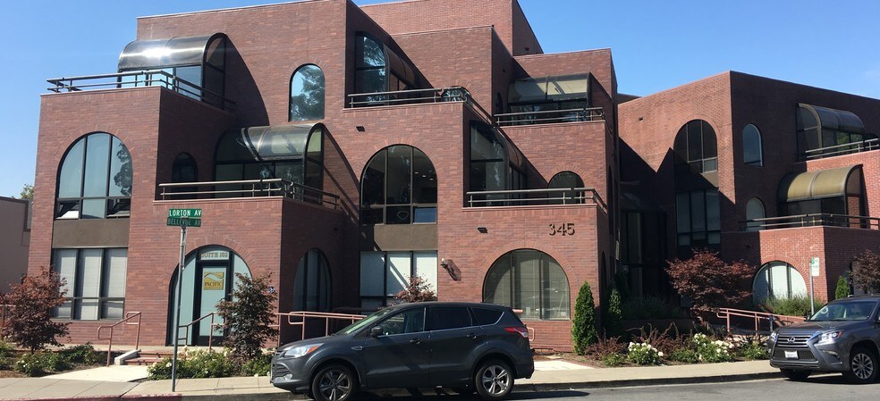 345 Lorton Ave, Burlingame, CA à louer - Photo du bâtiment - Image 1 de 4