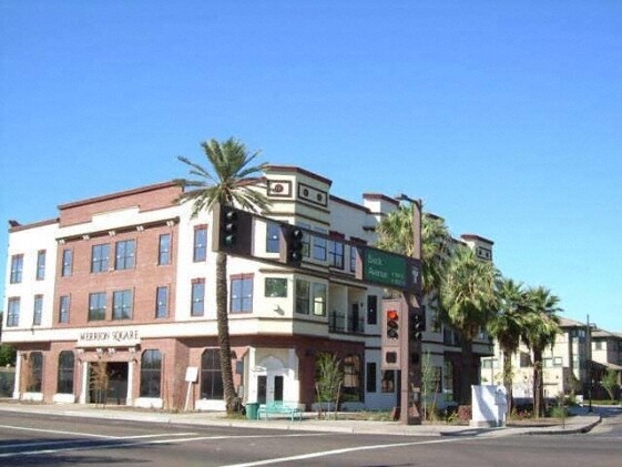 1200 W University Dr, Tempe, AZ à louer - Photo du bâtiment - Image 2 de 12