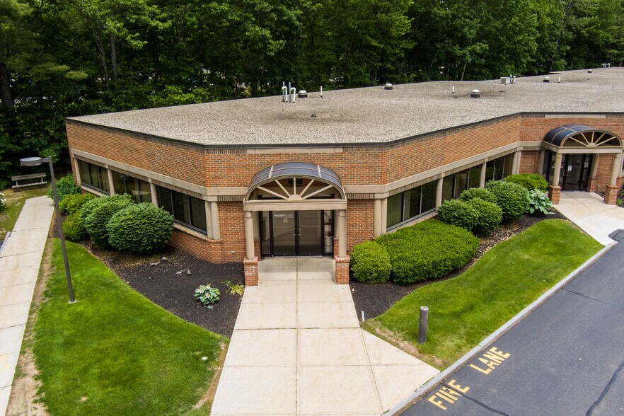 400 Southborough Dr, South Portland, ME à louer - Photo du bâtiment - Image 2 de 5