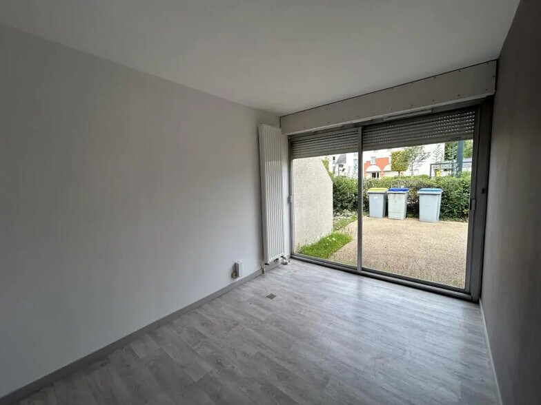 Commerce de détail dans Orvault à louer - Photo intérieure - Image 1 de 6