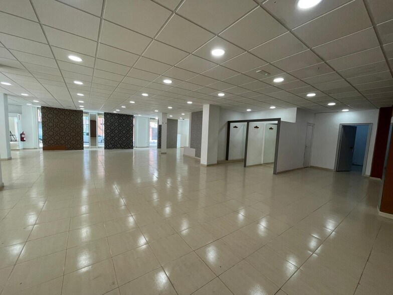 Multifamily in Vilanova del Camí, Barcelona for sale - Interior Photo - Image 2 of 9