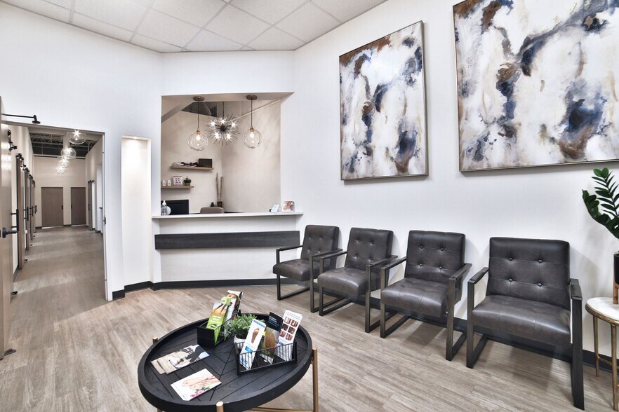 6420 W Newberry Rd, Gainesville, FL à louer - Photo du bâtiment - Image 3 de 19