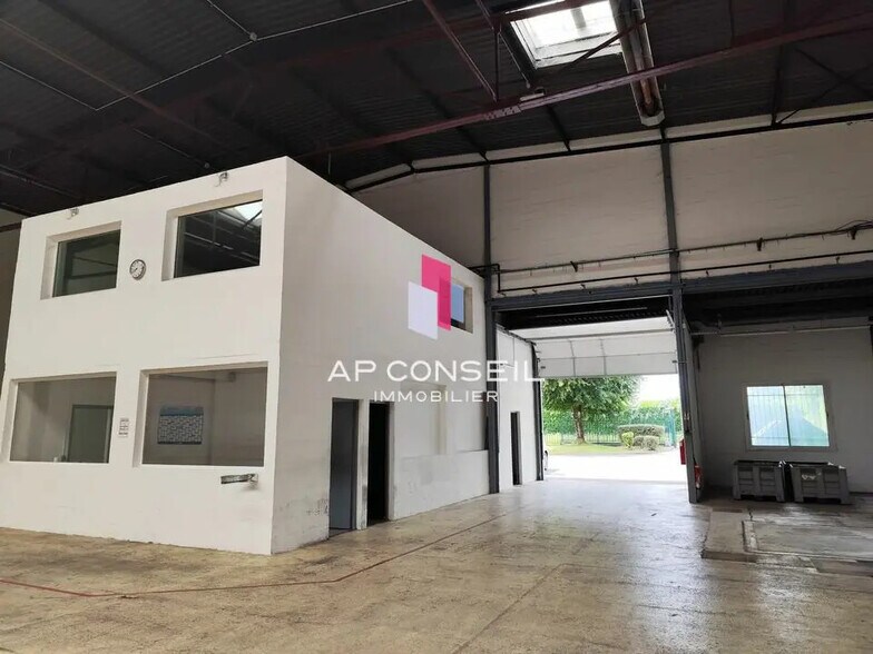 Bureau dans Trappes à louer - Photo intérieure - Image 3 de 6