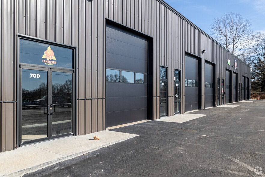 700 E Third St, Gentry, AR à louer - Photo du bâtiment - Image 3 de 6
