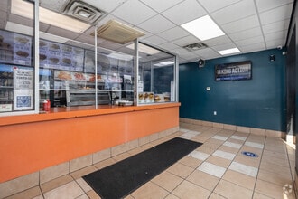 38-48 N Main St, Norwalk, CT à louer Photo intérieure- Image 1 de 7