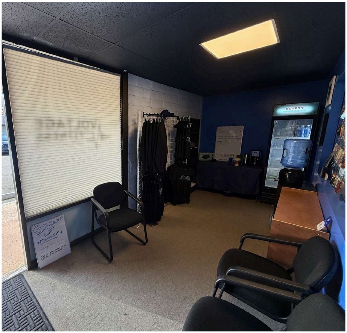 2710 Garnet Ave, San Diego, CA for lease Interior Photo- Image 1 of 6