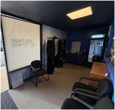 2710 Garnet Ave, San Diego, CA for lease Interior Photo- Image 1 of 6