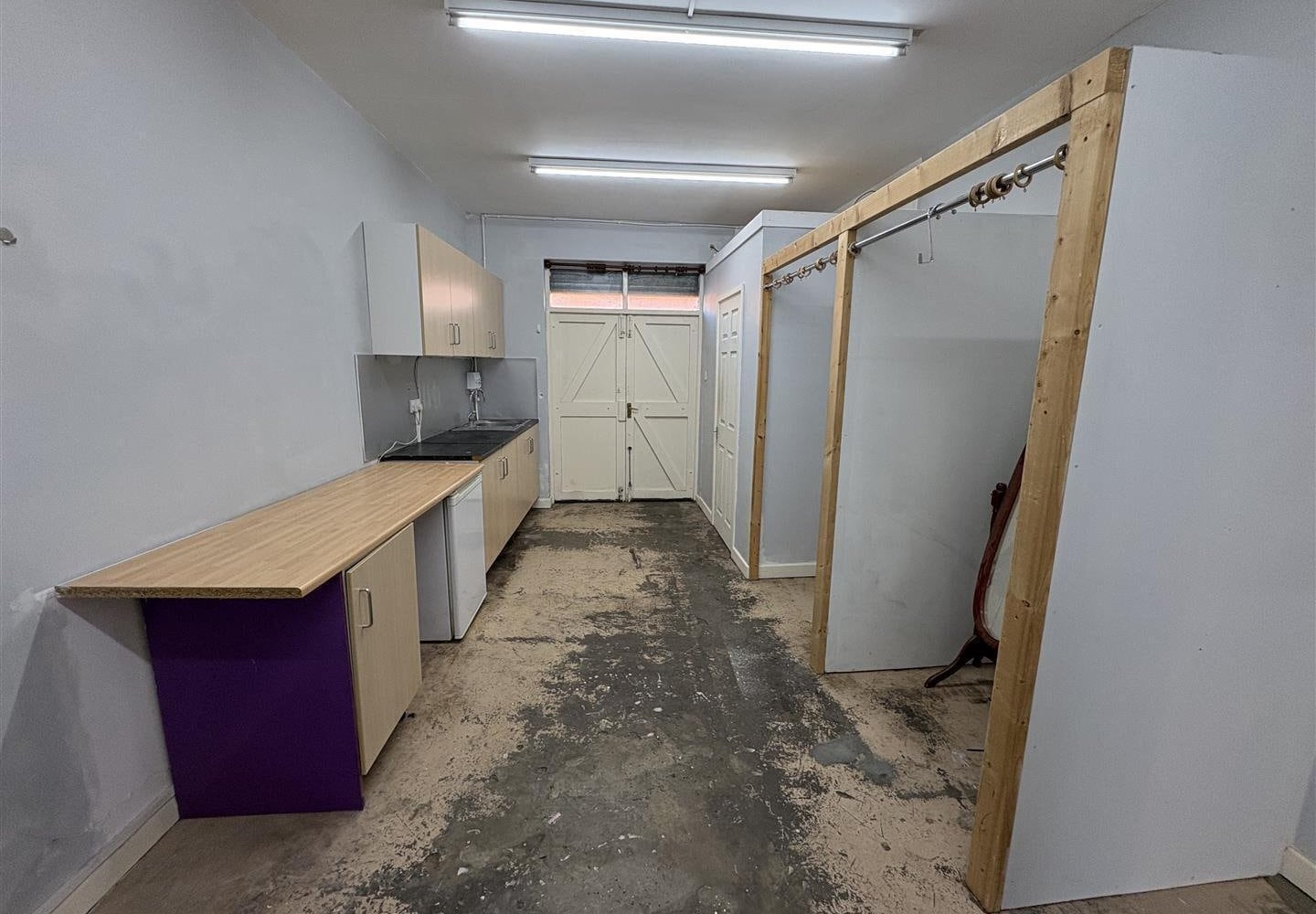 22B High St, Brierley Hill for lease Interior Photo- Image 1 of 3