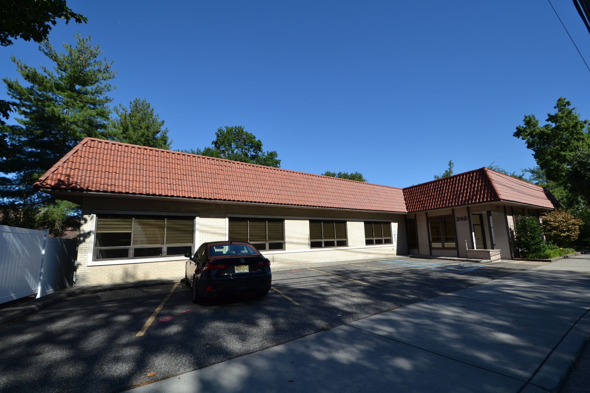 240 Grand Ave, Leonia, NJ for sale Building Photo- Image 1 of 1