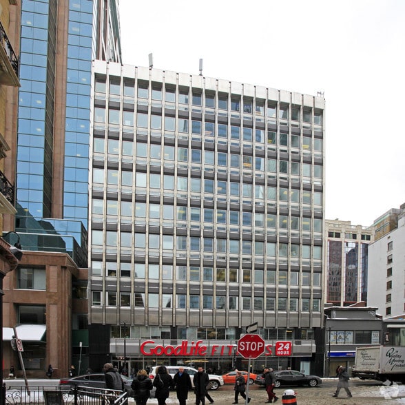 74 Victoria Street And 137 Yonge St, Toronto, ON for lease - Building Photo - Image 2 of 5