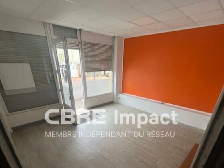 22 Rue Fenelon, Dijon for lease - Interior Photo - Image 2 of 7