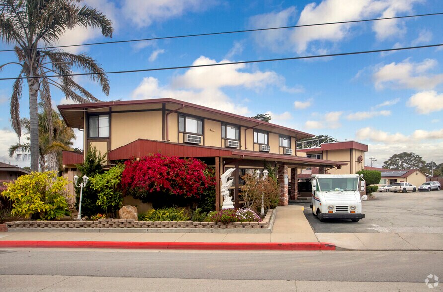 2227 N Fremont St, Monterey, CA à vendre - Photo du bâtiment - Image 3 de 5