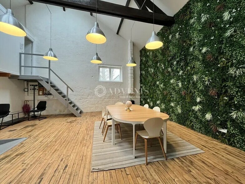 Flex in Gennevilliers for lease - Interior Photo - Image 3 of 12