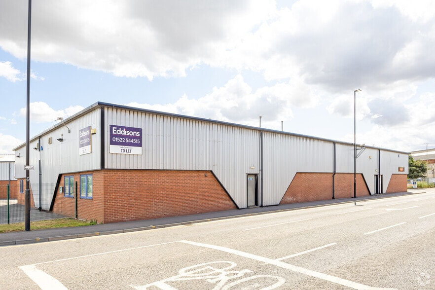 Clifton St, Lincoln for lease - Building Photo - Image 2 of 3